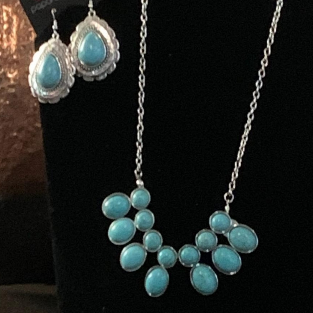 Jewelry Set - Picture 3 of 4